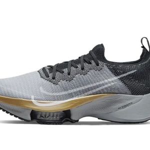 Nike Air Zoom Tempo NEXT% Flyknit - M Size 9